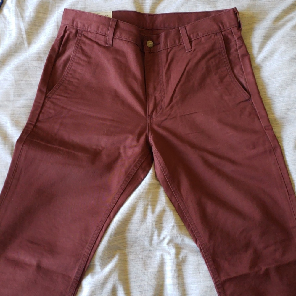 Levi's Slim Straight Chinos